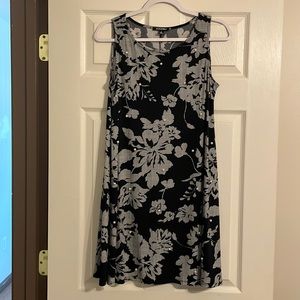 Dress barn Roz and Ali medium dress